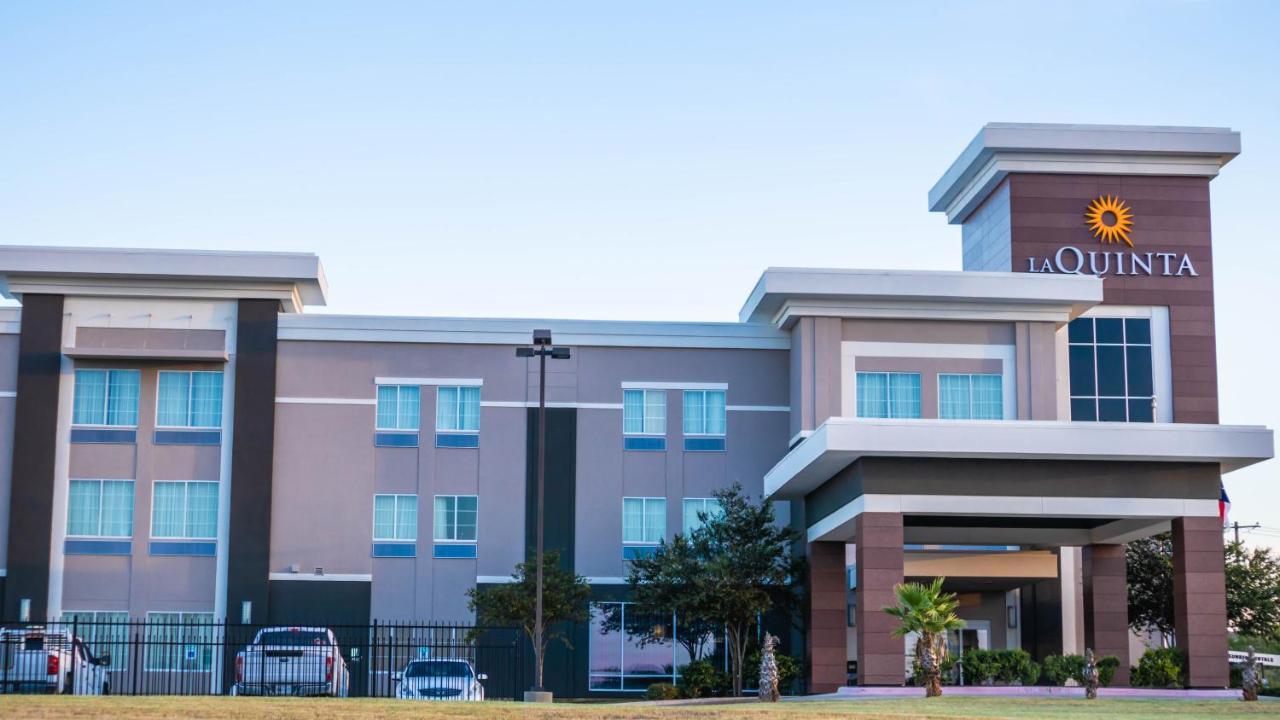 La Quinta By Wyndham Karnes City - Kenedy Exterior photo