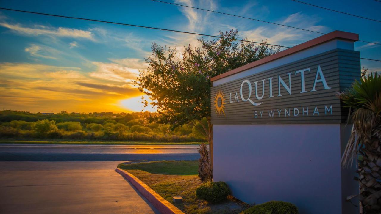 La Quinta By Wyndham Karnes City - Kenedy Exterior photo